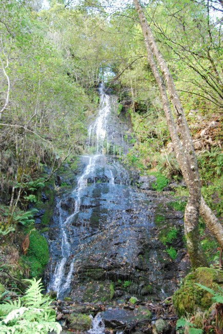 Cascada de Santalla de Abaixo, afluente del r�o Louzara